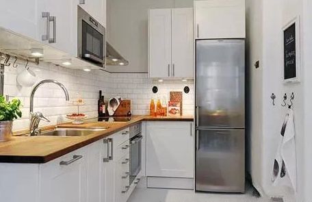 冰箱厨房摆放有什么风水禁忌?冰箱放厨房不宜与灶台太近